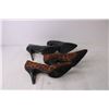 Image 5 : (2) Pairs of Women's Heels - Size 9, Le Chateau