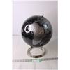 Image 1 : Black Globe