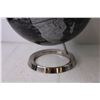 Image 3 : Black Globe