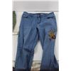 Image 6 : (2) Women's Pants Size 13