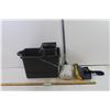 Image 2 : *Mop and Pail with Changeable Sponge Head