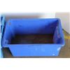 Image 3 : *32 x 18 x 12 Blue Tub + 25 x 16 x 11 Blue Tub