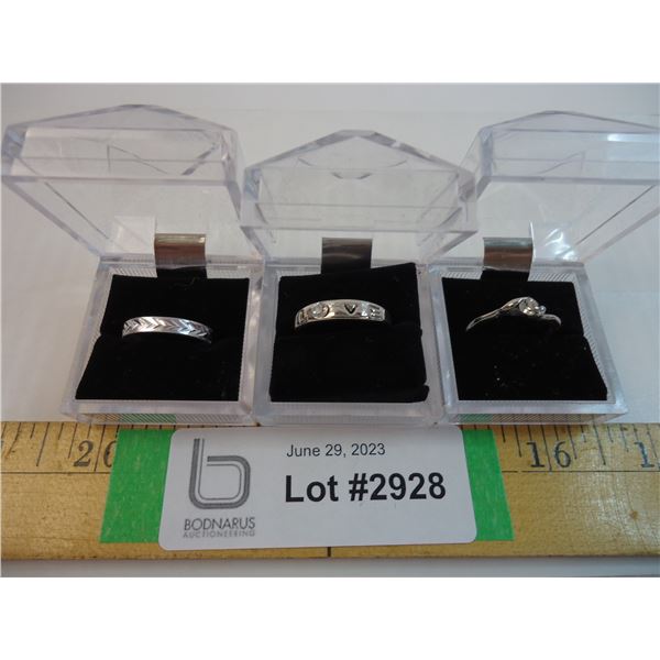 (3) Fashion Rings (New)