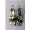 Image 3 : Women's Daybreaks Gold and Black Strappy Sandals - Size 8M