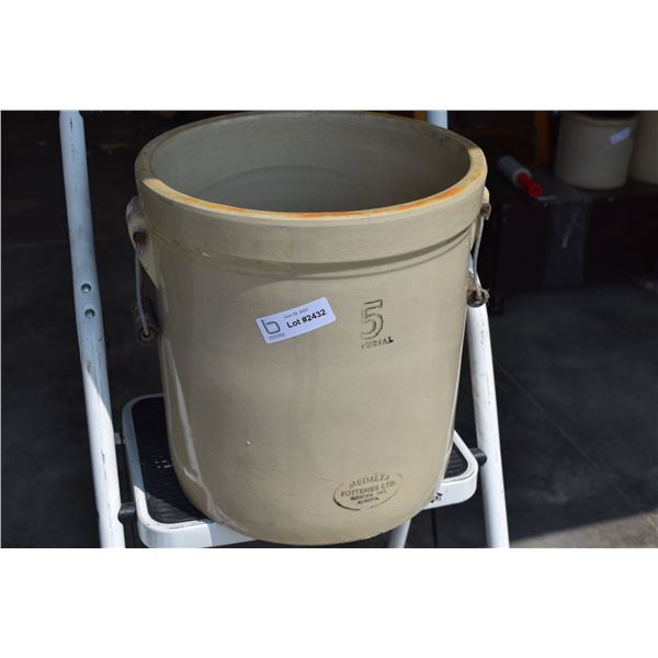 *5 Gal Medalta Open Crock (Good)