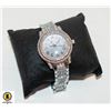 Image 1 : BRAND NEW LADIES WATCH SILVER TONE