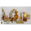 Image 1 : VINTAGE AVON BOTTLE COLLECTION LOT OF 14