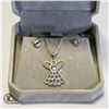 Image 1 : ANGEL HEART NECKLACE W/ HEART EARRINGS