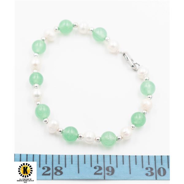 #208- FRESH WATER PEARL & GREEN JADE BRACELET 7.5"