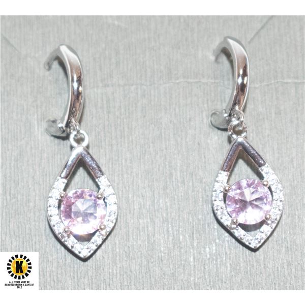 1 CT PINK SAPPHIRE COLORED CENTER WITH CLEAR ACCEN