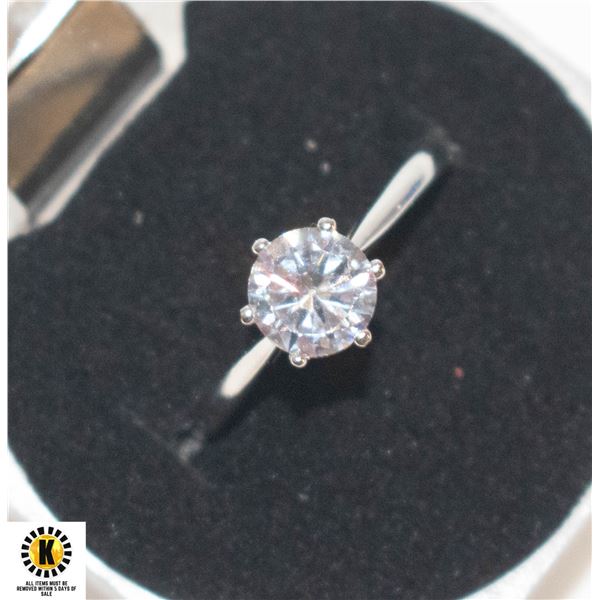 CERTIFIED LADIES WITH 0.85 CT ZIRCON STAMPED 925