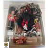 Image 1 : FLAT OF VINTAGE INTERNATIONAL DOLLS