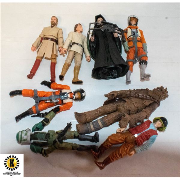 STAR WARS EARLY 2000 8 FIGURINES