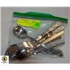 Image 1 : BAG OF COLLECTORS SPOONS