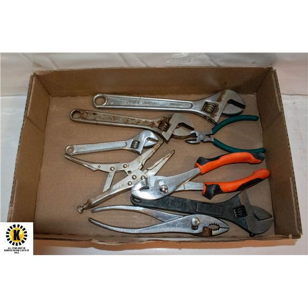 FLAT OF WRENCHES