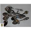 Image 1 : BAG OF VARIOUS VINTAGE COLLECTORS SPOONS