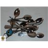 Image 1 : BAG OF VARIOUS VINTAGE COLLECTORS SPOONS
