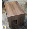 Image 2 : FAUX BARN WOOD HIDDEN CAT LITER BOX ENCLOUSRE