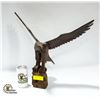 Image 1 : WOODEN HAND CARVED EAGLE