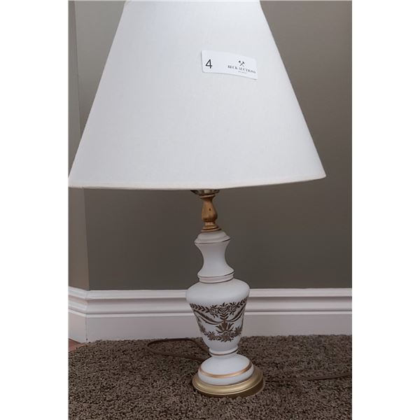 White And Gold Colored Lamp - 21H