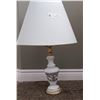 Image 1 : White And Gold Colored Lamp - 21H