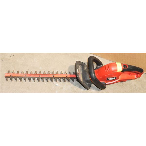 BLACK & DECKER 20" ELECTRIC HEDGE TRIMMER