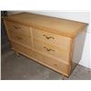 Image 3 : ESTATE VINTAGE DRESSER (MISSING ONE HANDLE)