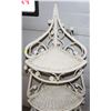 Image 3 : VINTAGE WICKER CORNER SHELF