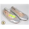 WOMENS SILVER BALLET FLATS SIZE 6