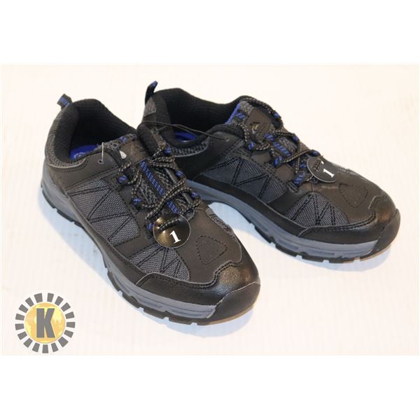 NEW BOYS SIZE 1 OZARK TRAIL TIE-UP HIKER SHOE