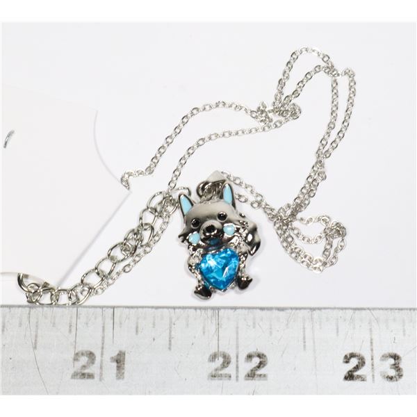 NEW WOLF PENDANT AND CHAIN