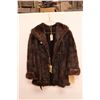 Image 1 : *Women's Muskrat Fur Coat - Size Small