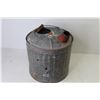 Image 5 : Vintage Gas Can (pieces missing)