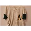 Image 3 : *Vintage Men's Oakland Athletics Shirt - Size Large