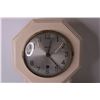 Image 2 : Waterbury Wall Clock