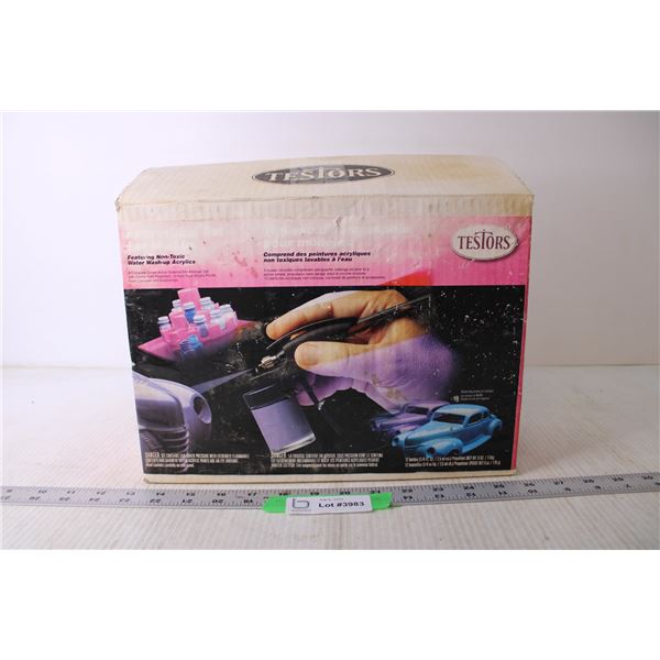 Model Airbrush Set (NIB)