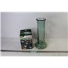 Image 1 : Green Glass Vase - Paw Print Lights (NIB)