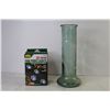 Image 4 : Green Glass Vase - Paw Print Lights (NIB)