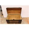 Image 2 : *Vintage Trunk (17" x 32" x 18")