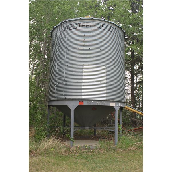 Westeel 5-Ring Hopper Bin c/w Double skid. Located 58565 Hwy 827, 1.7 Km North of Egremont.  PH(780)