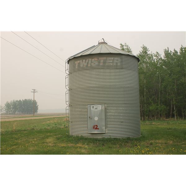 Twister 5-Ring Wood Floor,  Located- 58303-RR213, West of Radway from Hwy 28, 1.2 Km South on RR213.