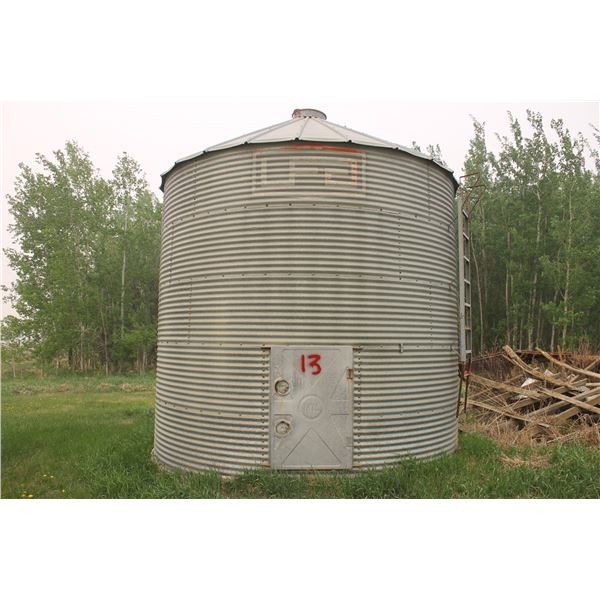 UFA 5-Ring Wood Floor, Located 58211-RR215. Remove within 60 Days