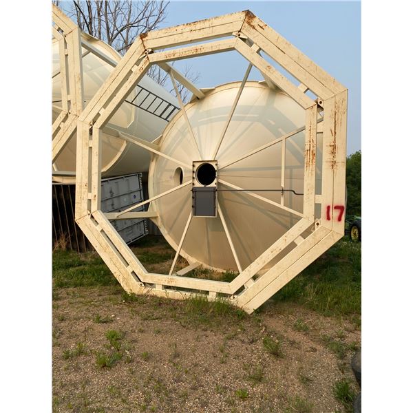 Grain Maxx 5000 Bu, 5-Ring c/w Hopper, 8 legs on double skid (Damaged). Remove within 60 Days. , Loc