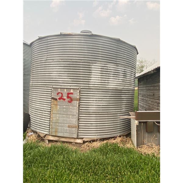 Westeel Rosco 1400 Bu, 4-Ring on flat btm wood floor. Remove within 60 Days. , Located 571052 RR 185