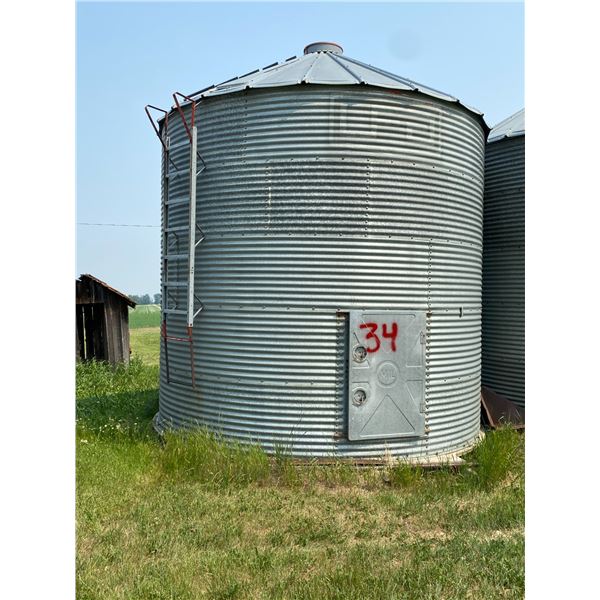 5-Ring Bin c/w wood floor & ladder. Adolph's-Located 58201-RR214. Remove within 60 Days