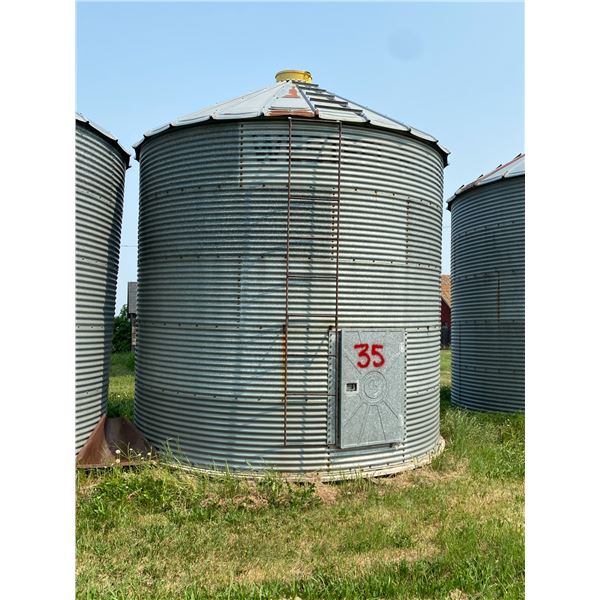 5-Ring Bin c/w wood floor & ladder. Adolph's-Located 58201-RR214. Remove within 60 Days