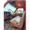 Image 16 : 1975 Red GMC 6500 Grain truck, V8, 65,866 Km, 10.00-20 Rubbers, 18' x 8'4" x 54"H Box, SN. TCE675V61