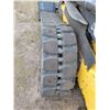 Image 13 : Approx. 2007 NH Skidsteer, Model C190, 2 spd, 16" Newer tracks, 86" Smooth bucket, Aux hyd., Rear hi