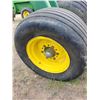 Image 16 : JD 455, 16', Offset breaking disc, Approx. 23" serrated front, Approx. 22" Coned rear, Bearings have
