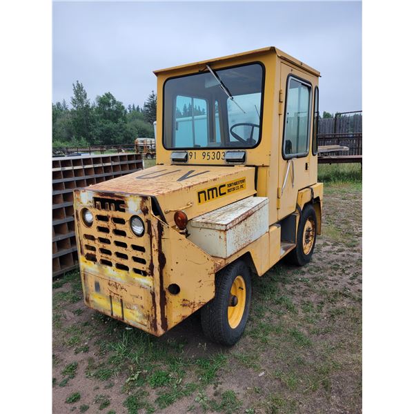 Northwestern Motor Co., 2 seater, c/w cab, push buggie, auto c/w 4 cyl. on propane, 12V, Running ord